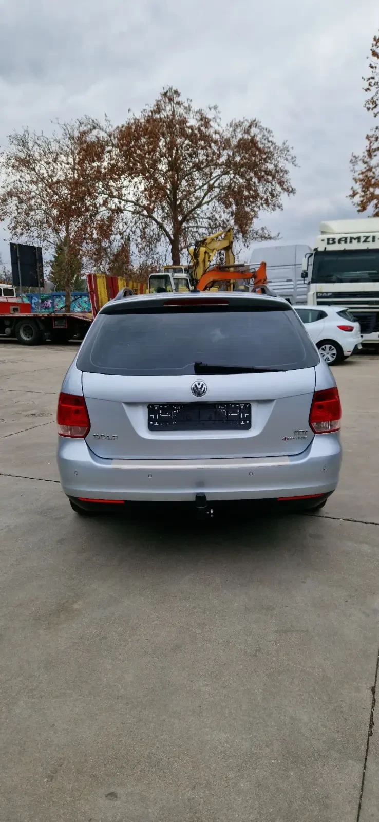 VW Golf Variant 1.9 TDI, 105к.с 4x4, снимка 8 - Автомобили и джипове - 48223456