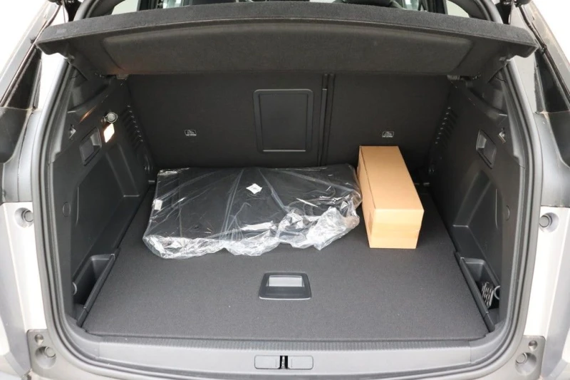Peugeot 3008 GT HYBRID PANO CAMERA - 60500 лв. - 19997599 | Car24.bg