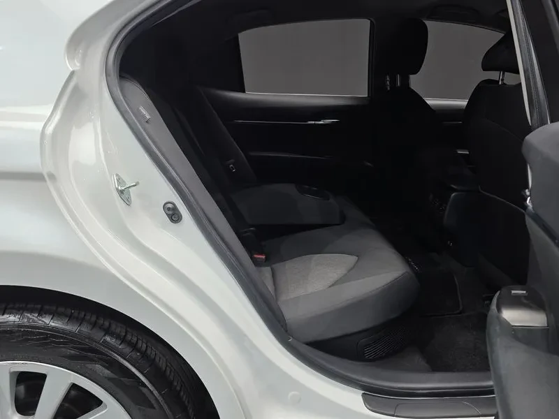 Toyota Camry 2.5 Le Hybrid | Mobile.bg � ����������� 11