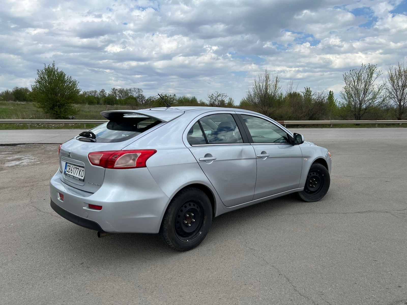 Mitsubishi Lancer Sportback 2, 0 DI-D Invite - изображение 8