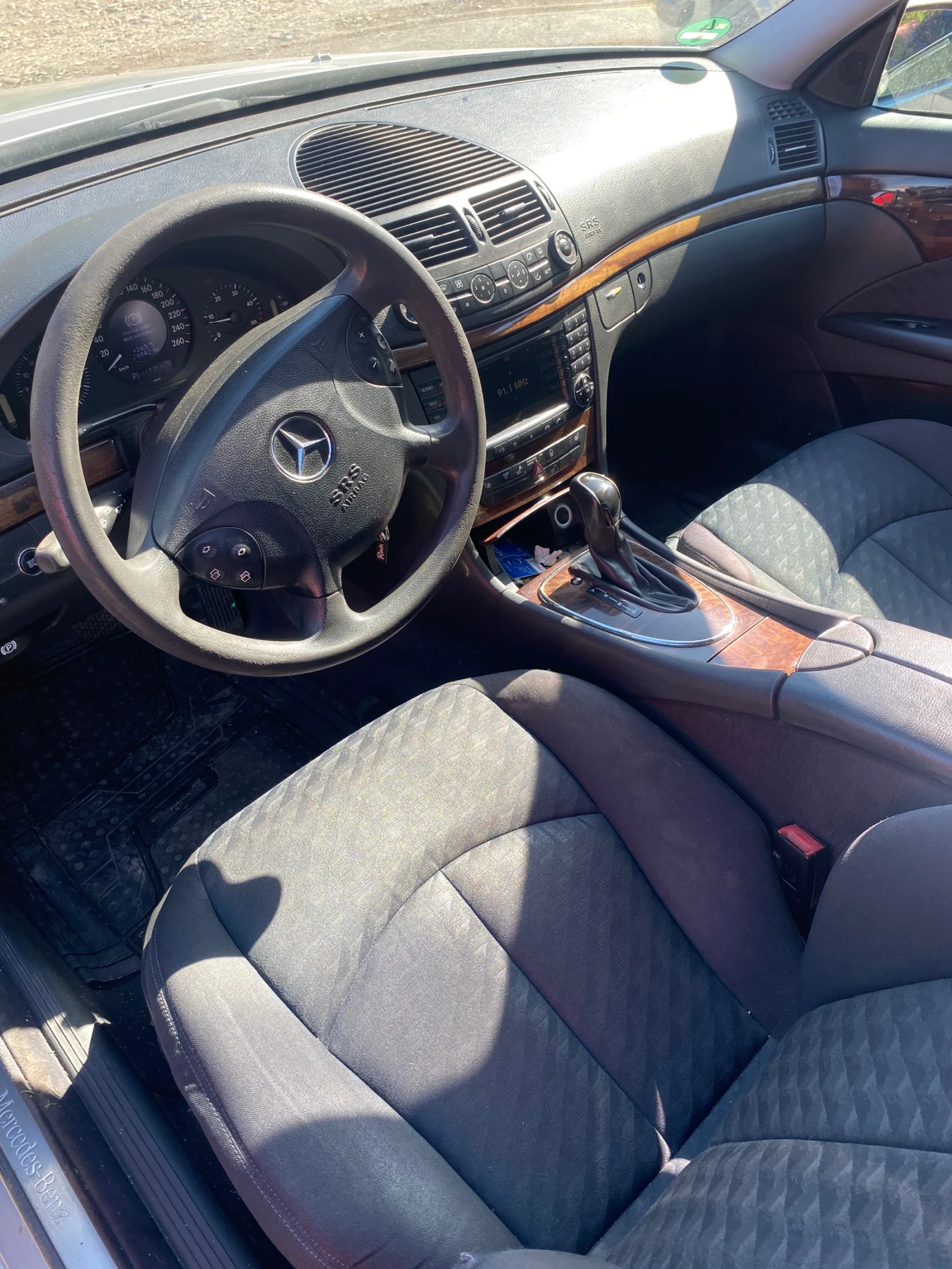 Mercedes-Benz E 220  - изображение 4