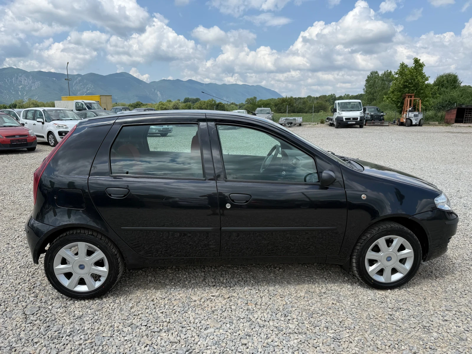 Fiat Punto 1.2i-60PS-КЛИМАТИК - изображение 4