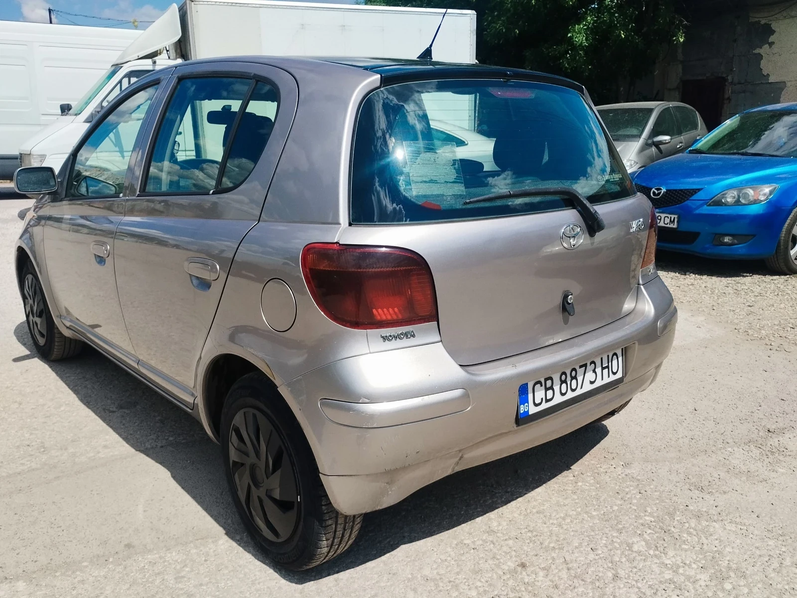 Toyota Yaris 1.4d4d 75kc - изображение 4