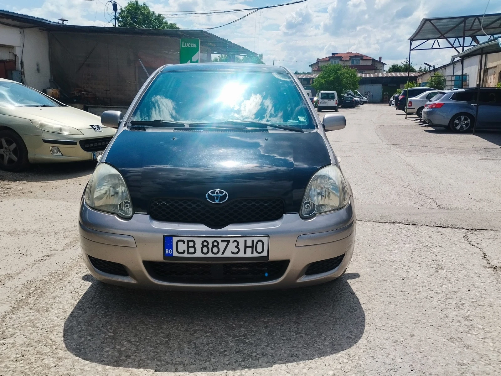 Toyota Yaris 1.4d4d 75kc - изображение 3
