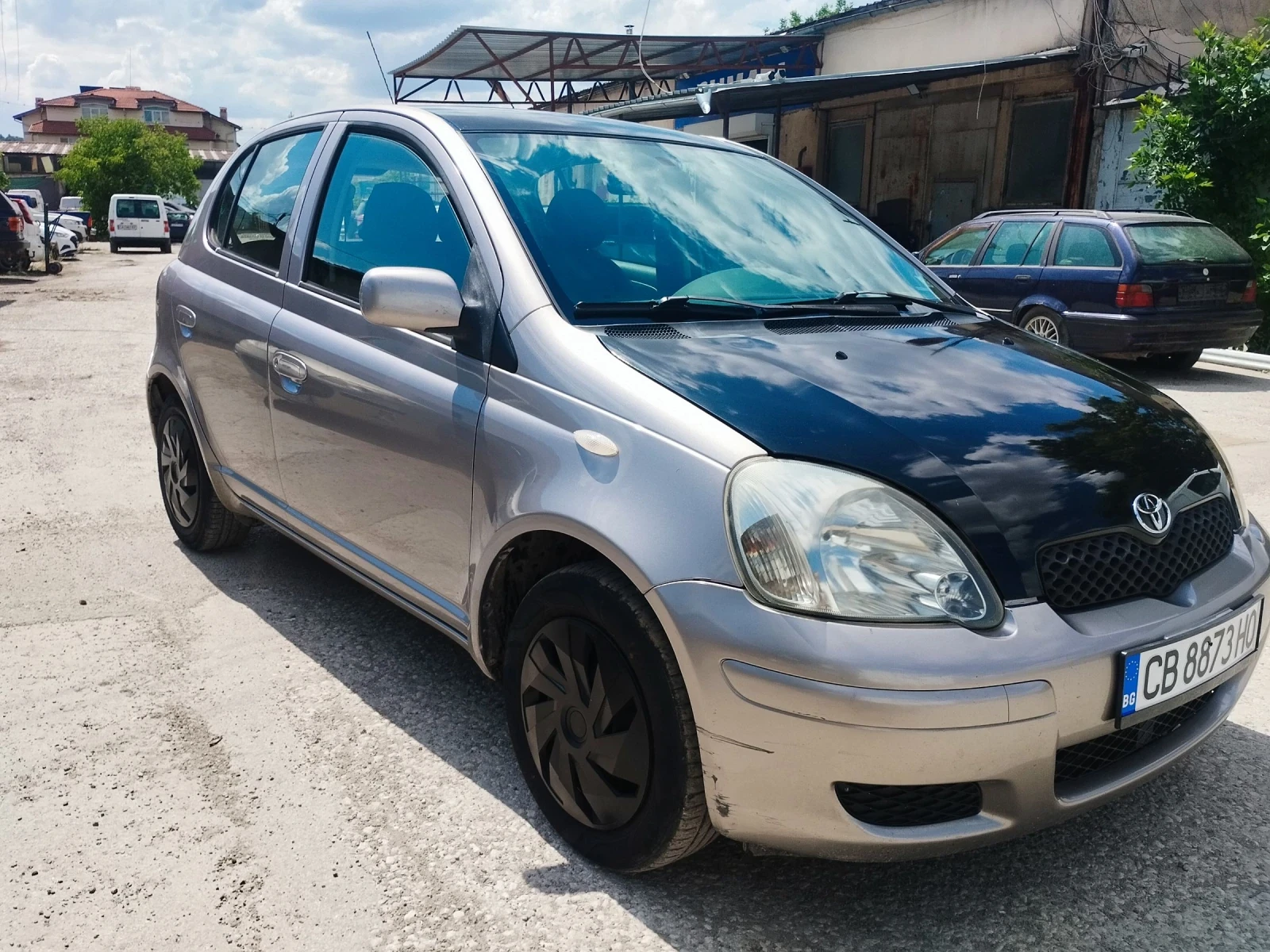 Toyota Yaris 1.4d4d 75kc - изображение 2