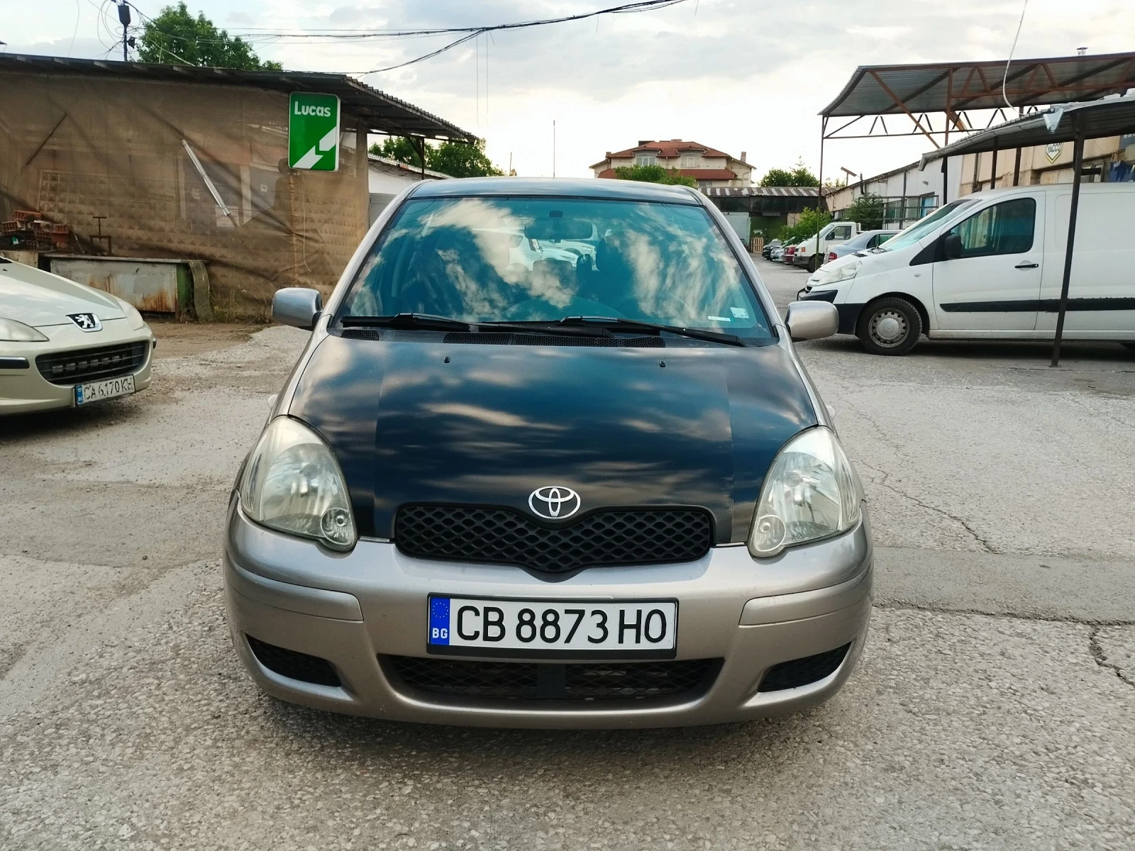 Toyota Yaris 1.4d4d 75kc - изображение 3