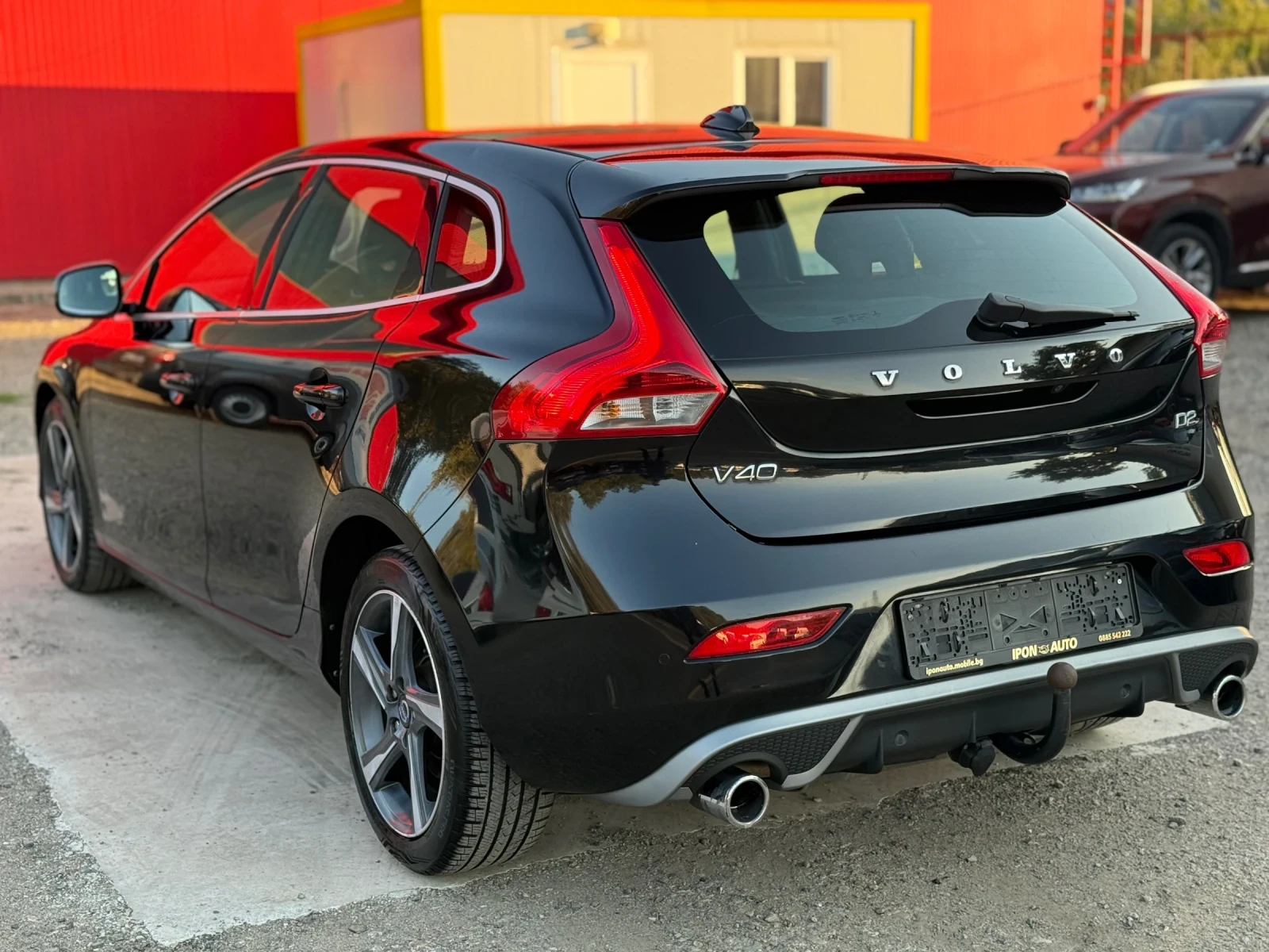Volvo V40 D2* R-Design* ПАНО* Камера* Автопилот* StartStop*  - изображение 4