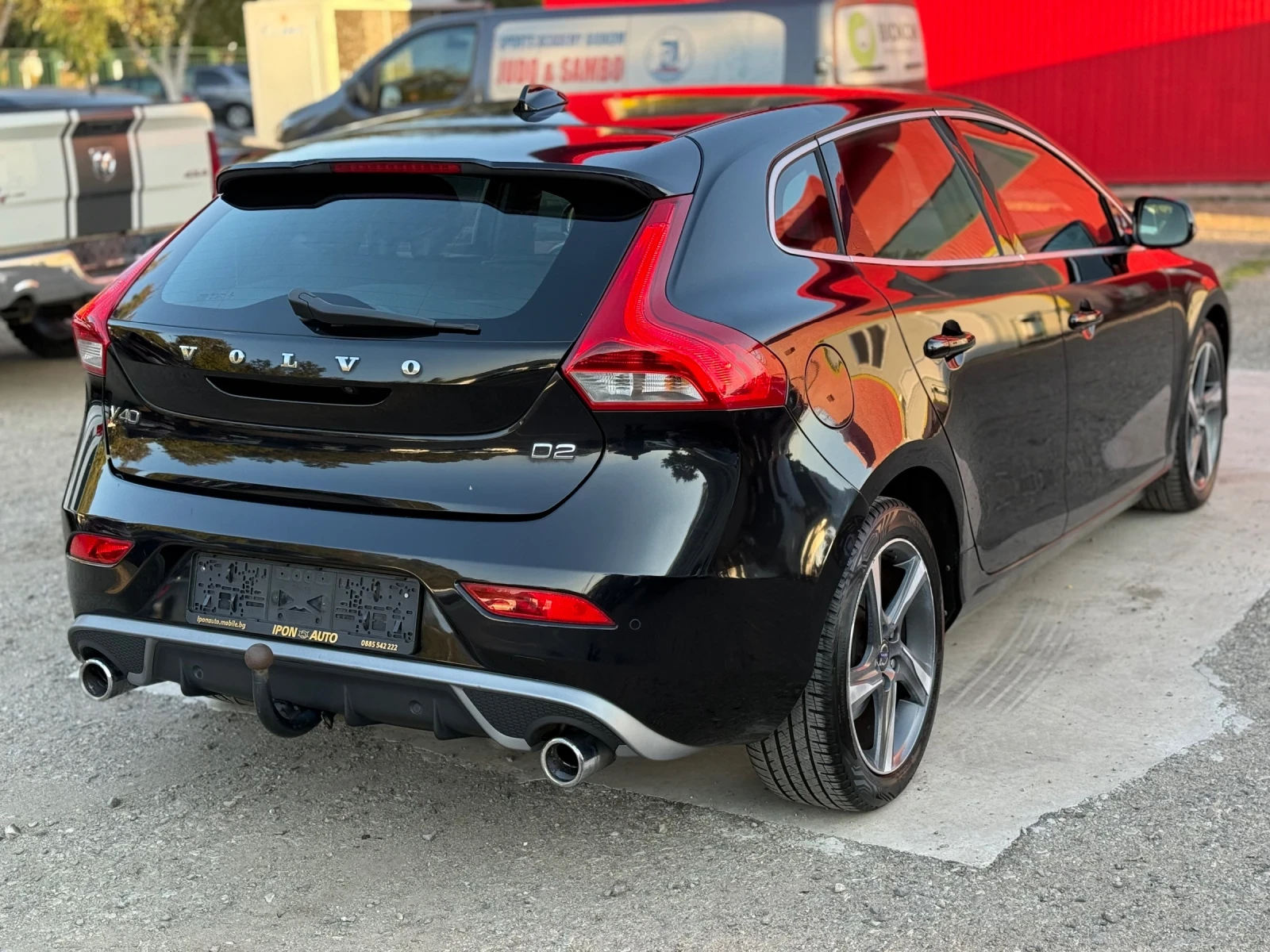 Volvo V40 D2* R-Design* ПАНО* Камера* Автопилот* StartStop*  - изображение 2