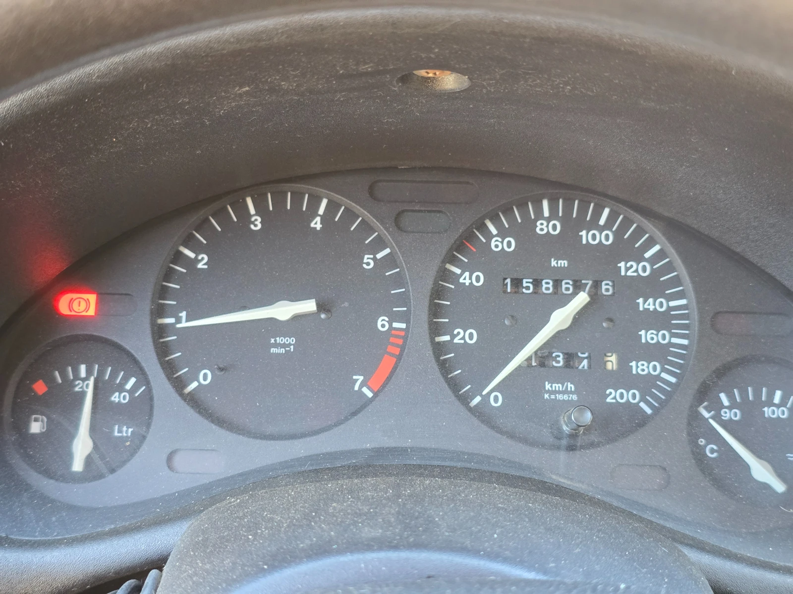 Opel Corsa 1.4 Комби - изображение 9