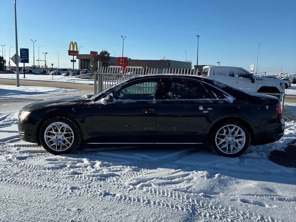 Audi A8 * 4dr Sdn * CARFAX * БЕЗ ПЪРВОНАЧАЛНА ВНОСКА - изображение 2