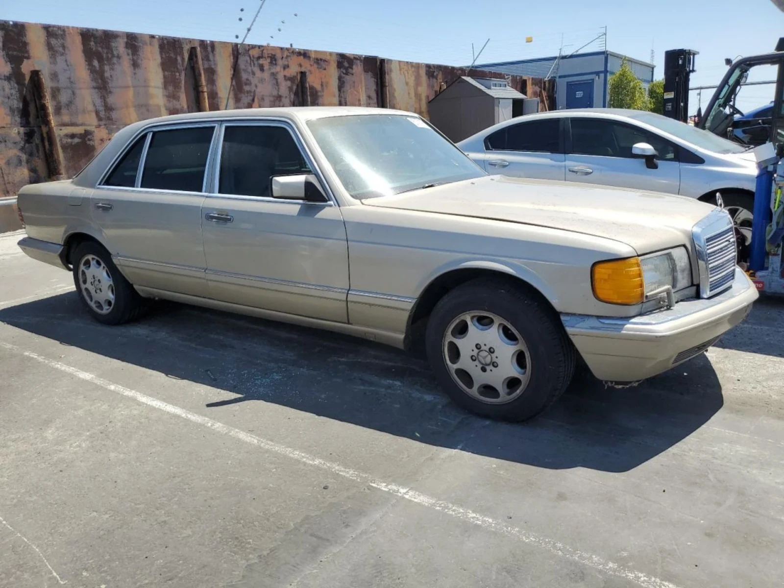Mercedes-Benz 560 Mercedes-Benz W126 V8 - изображение 3
