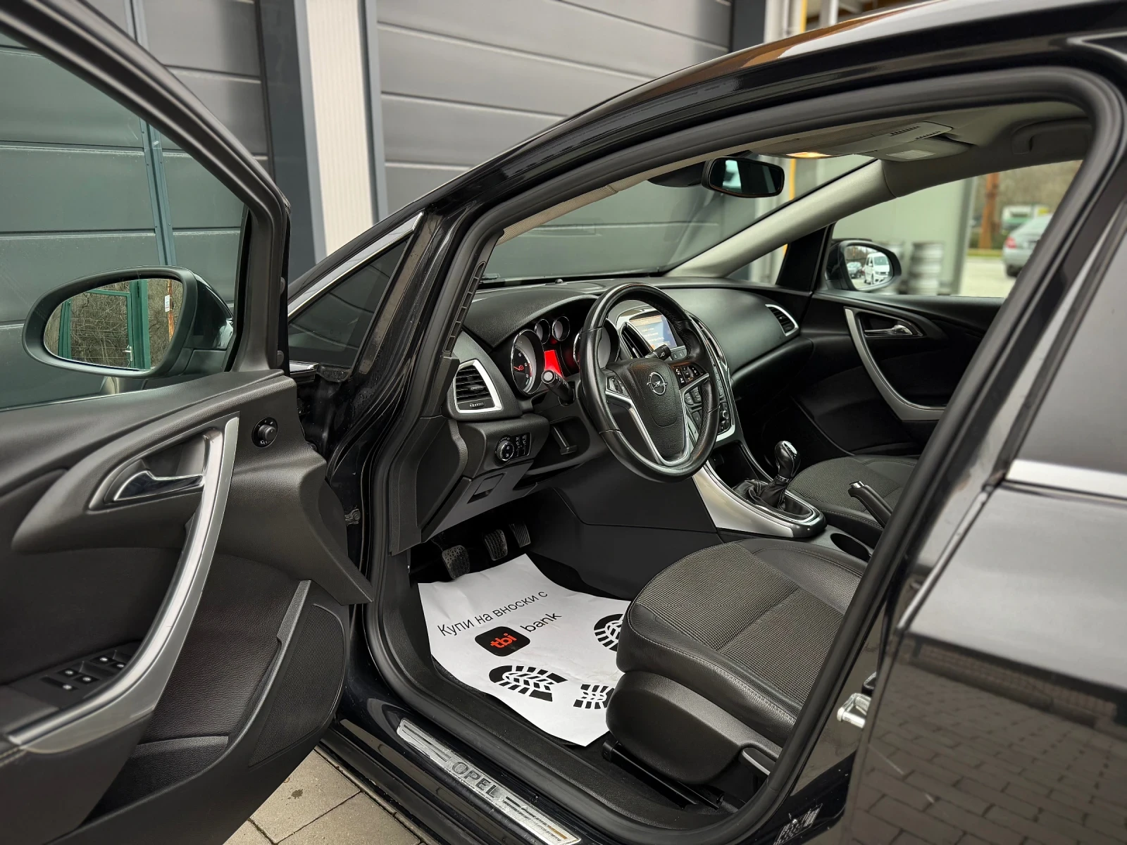 Opel Astra 1.7* LED* NAVI* Tempomat*  - изображение 7