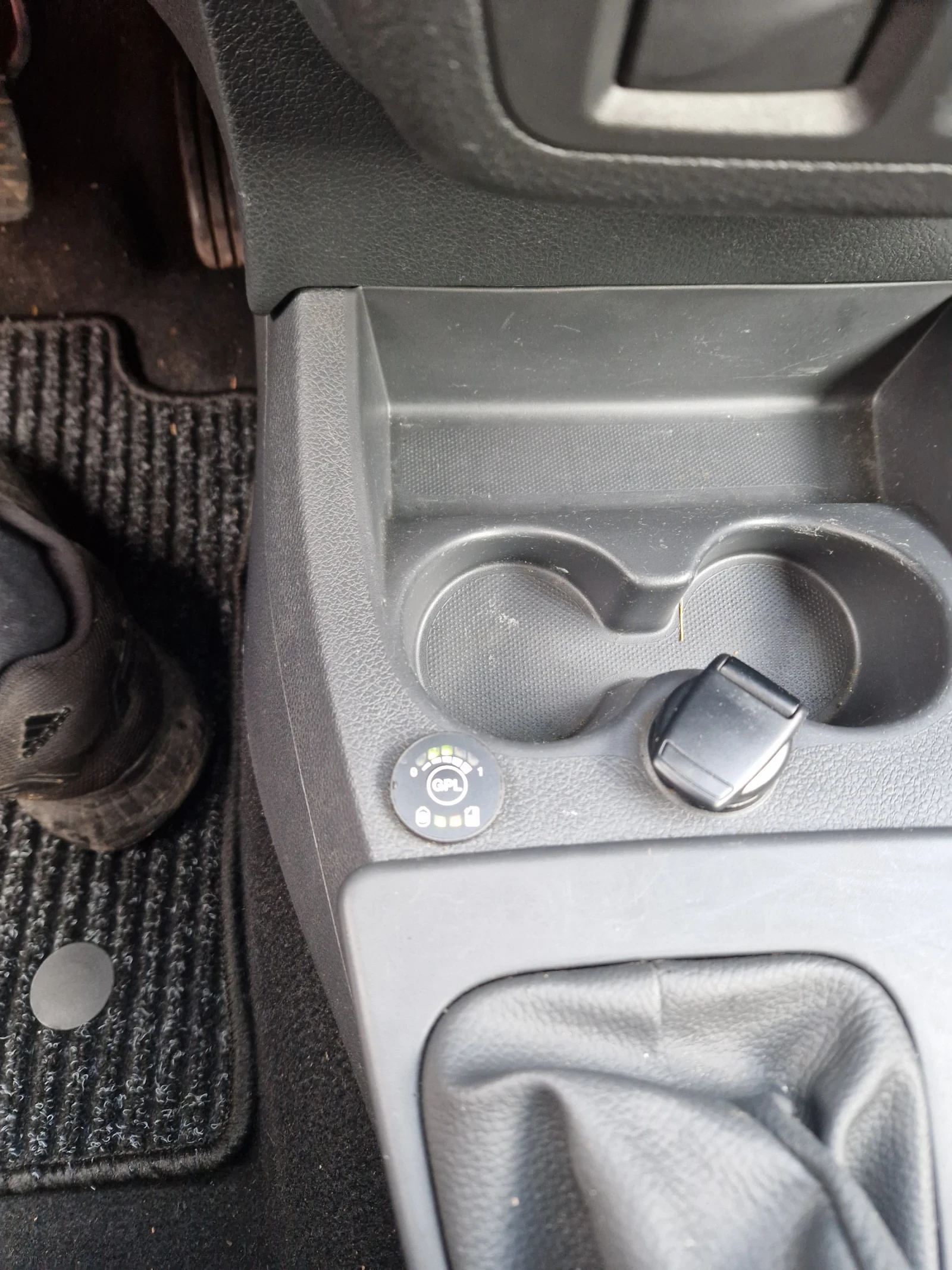 Dacia Dokker 1.6 Бензин - Газ  2019 год - изображение 10