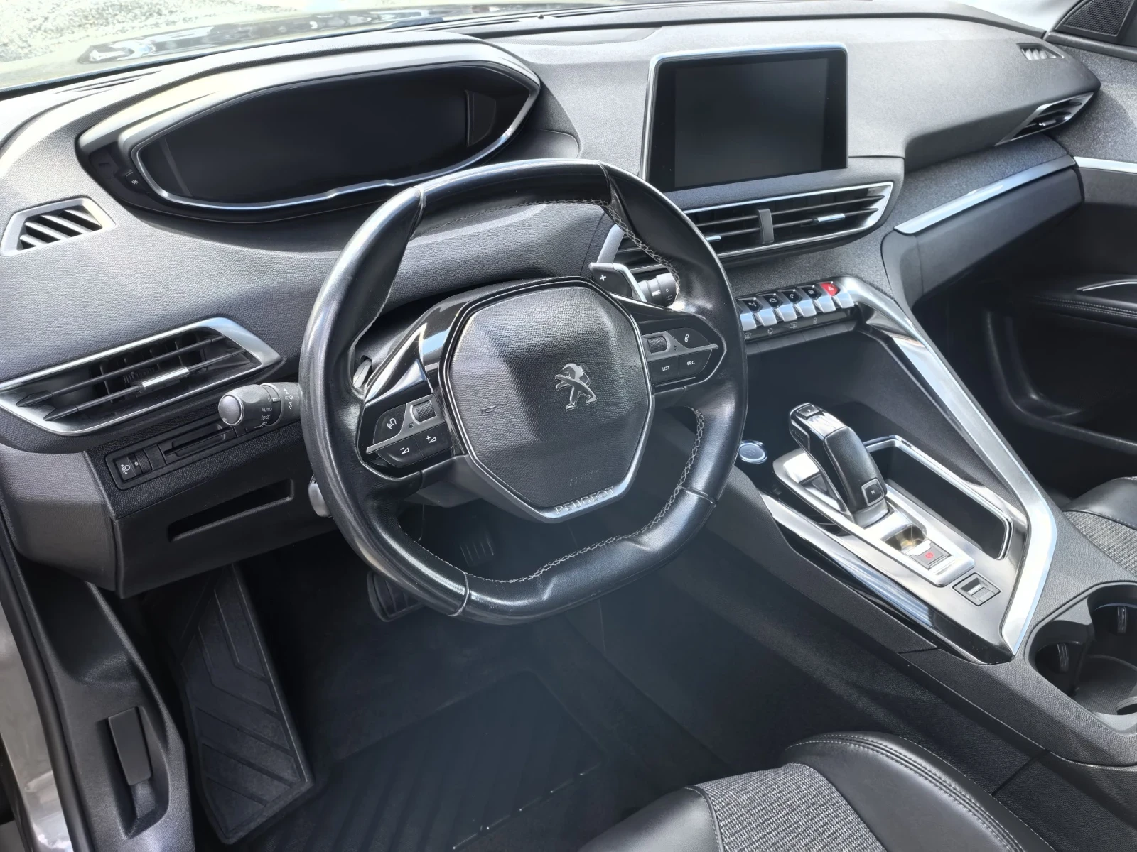 Peugeot 5008 1.6 BlueHDi 120hp 7места 27.01.2018г, снимка 13 - Автомобили и джипове - 53635872