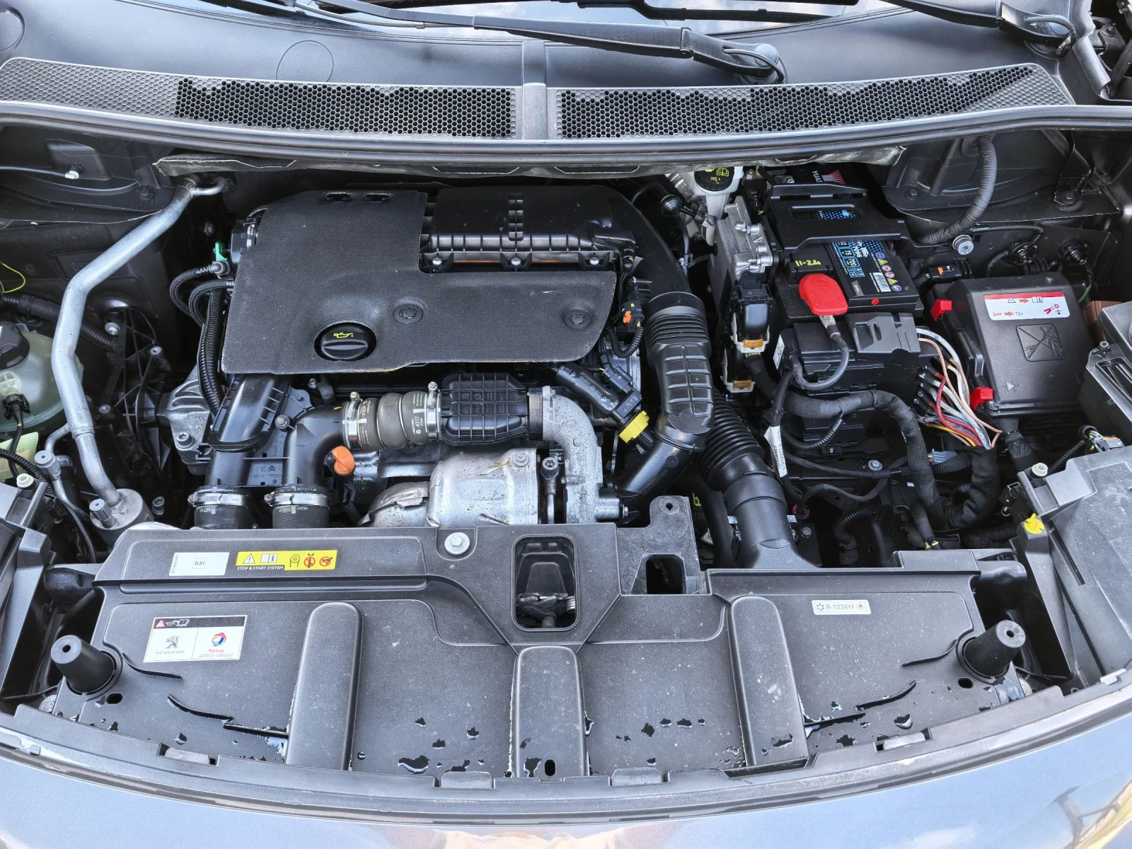 Peugeot 5008 1.6 BlueHDi 120hp 7места 27.01.2018г, снимка 17 - Автомобили и джипове - 53635872