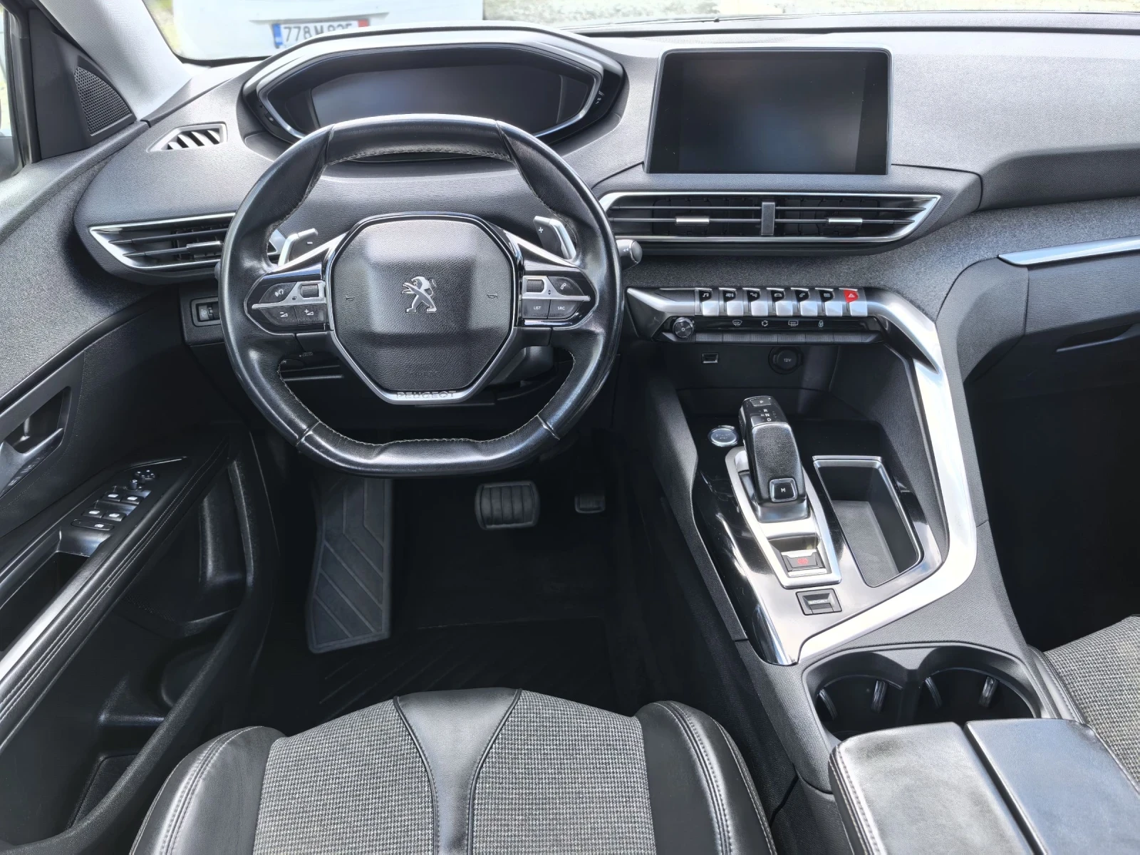 Peugeot 5008 1.6 BlueHDi 120hp 7места 27.01.2018г, снимка 12 - Автомобили и джипове - 53635872