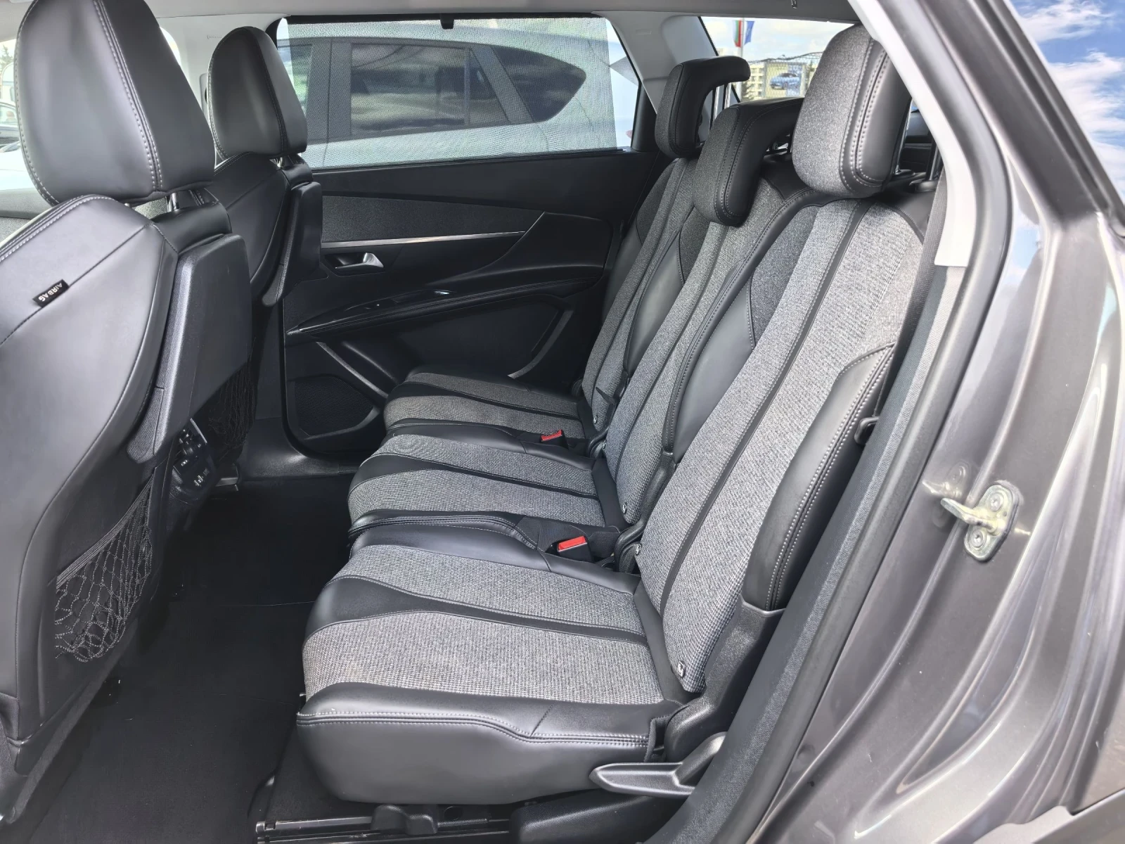 Peugeot 5008 1.6 BlueHDi 120hp 7места 27.01.2018г, снимка 7 - Автомобили и джипове - 53635872