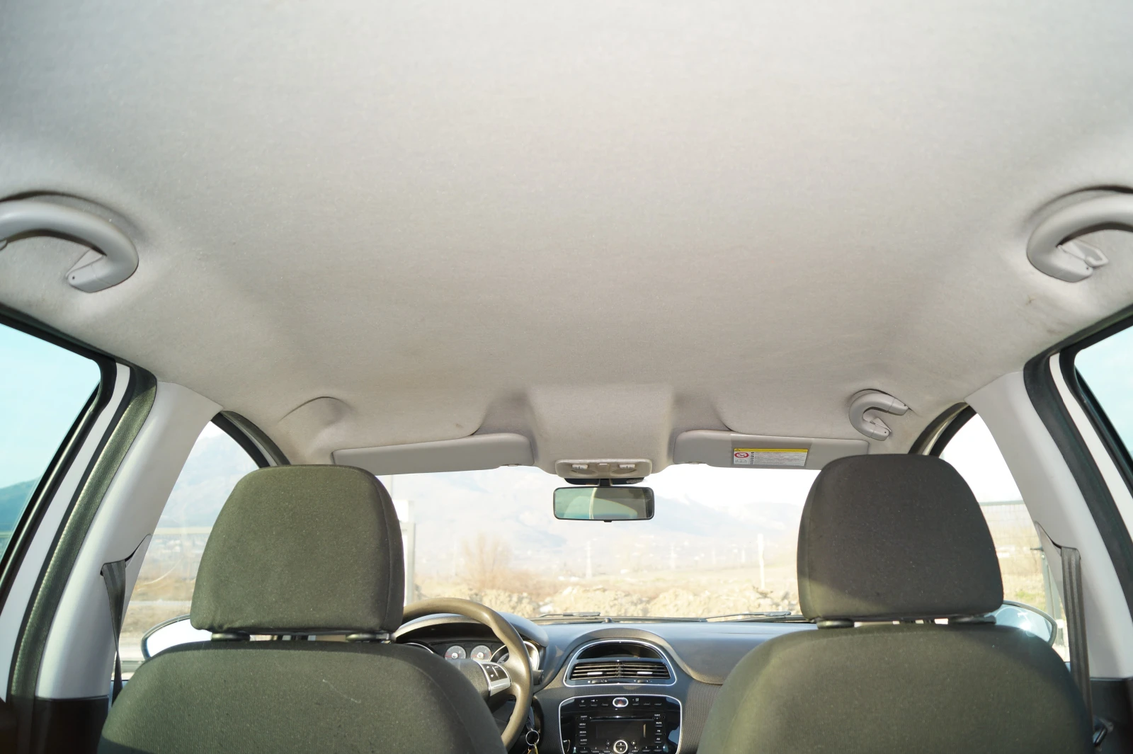 Fiat Punto 1.3 multijet, снимка 13 - Автомобили и джипове - 53743012