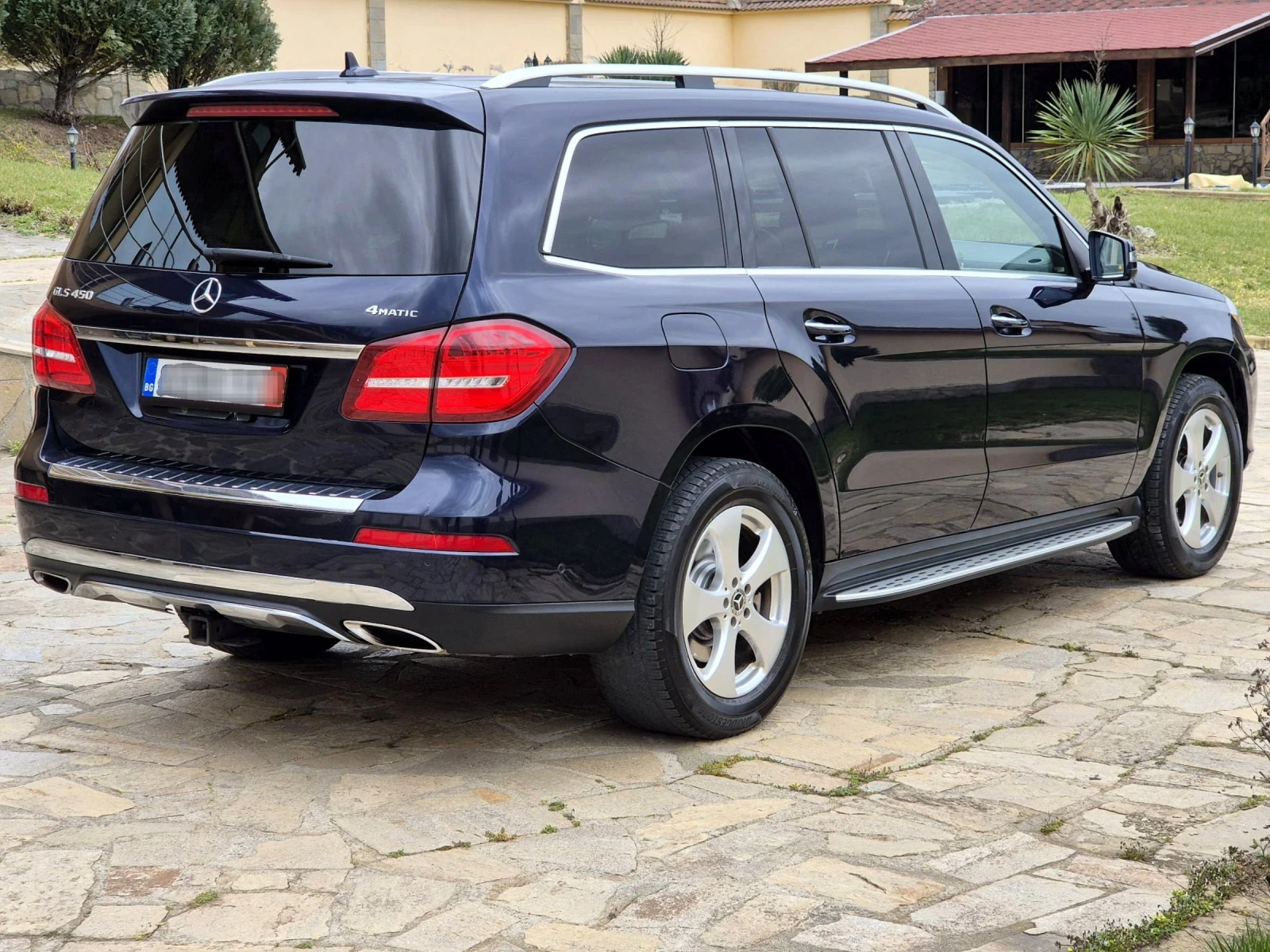 Mercedes-Benz GLS 450 4Matic* 6+ 1* 360* Harman/Kardon* Keyless* Distron, снимка 7 - Автомобили и джипове - 53906336