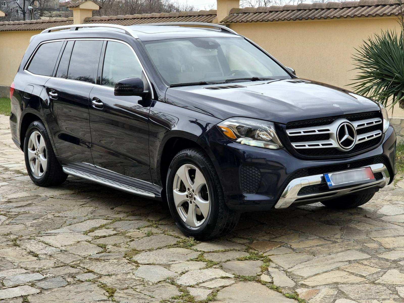 Mercedes-Benz GLS 450 4Matic* 6+ 1* 360* Harman/Kardon* Keyless* Distron, снимка 9 - Автомобили и джипове - 53906336