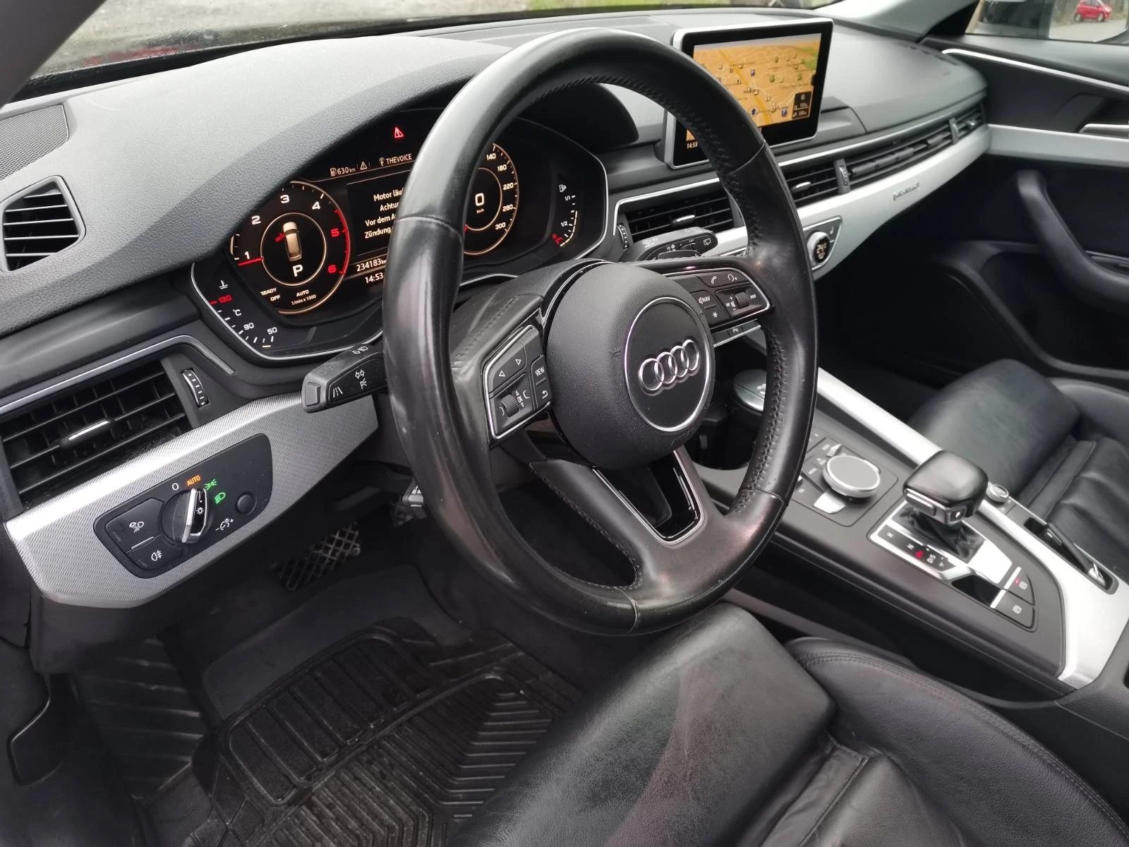 Audi A4 2.0 QUATTRO LED DISTRONIC DIGITAL COCKPIT , снимка 10 - Автомобили и джипове - 53929030