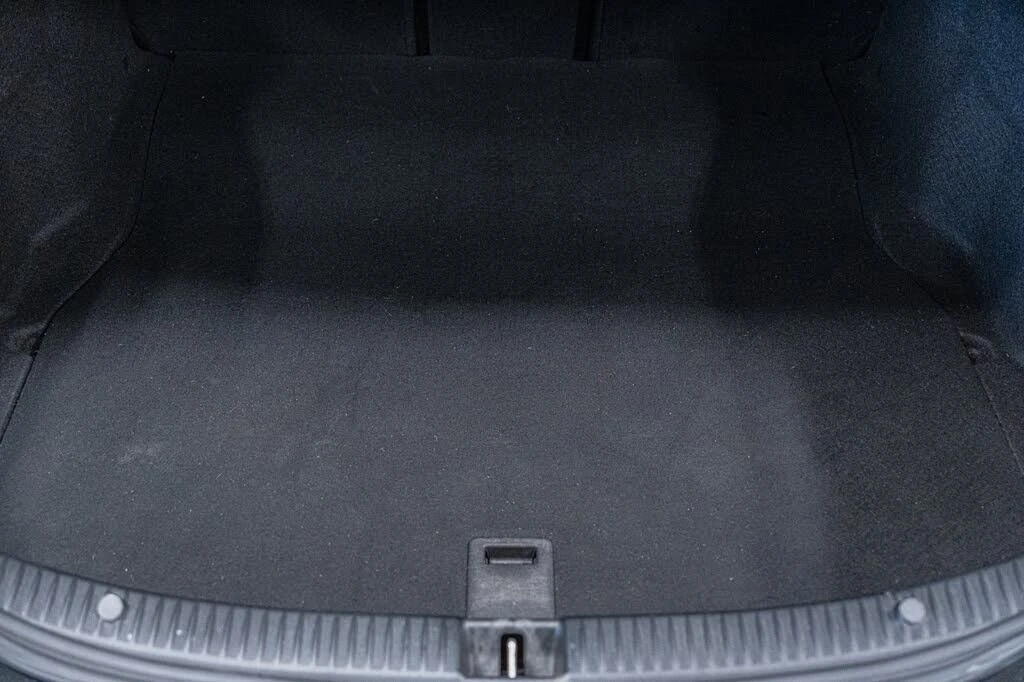 Mercedes-Benz C 300 * АвтоКредит * (ЦЕНА ДО БГ), снимка 6 - Автомобили и джипове - 54205407