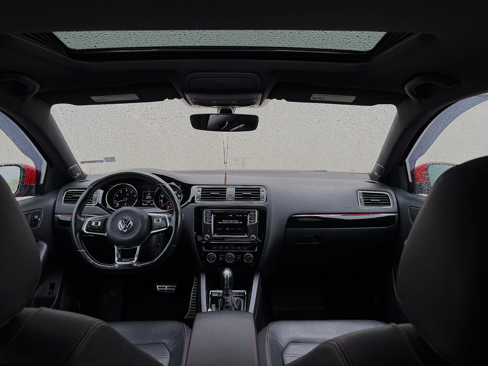 VW Jetta GLI 2.0 TSI DSG* Шибедах* Камера* Обслужена* ПаркП, снимка 10 - Автомобили и джипове - 54238764