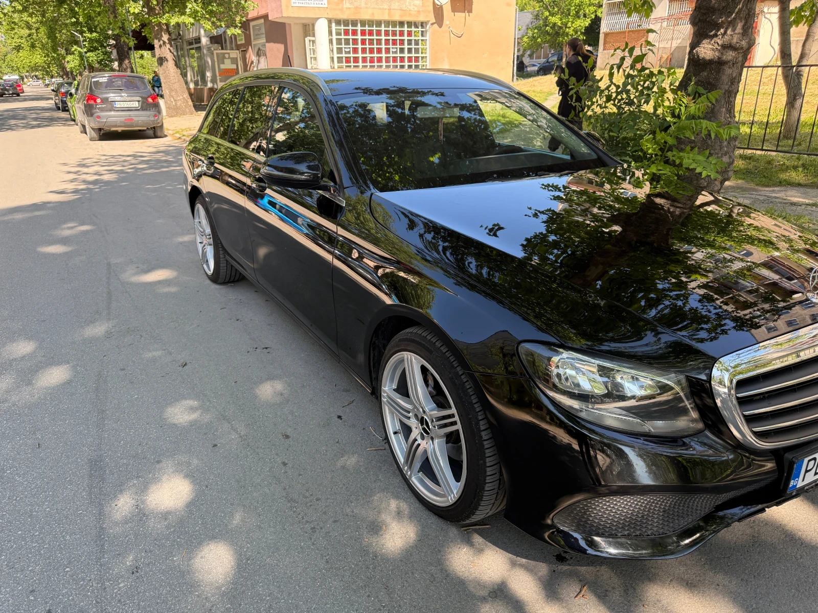 Mercedes-Benz E 200, снимка 13 - Автомобили и джипове - 54590098