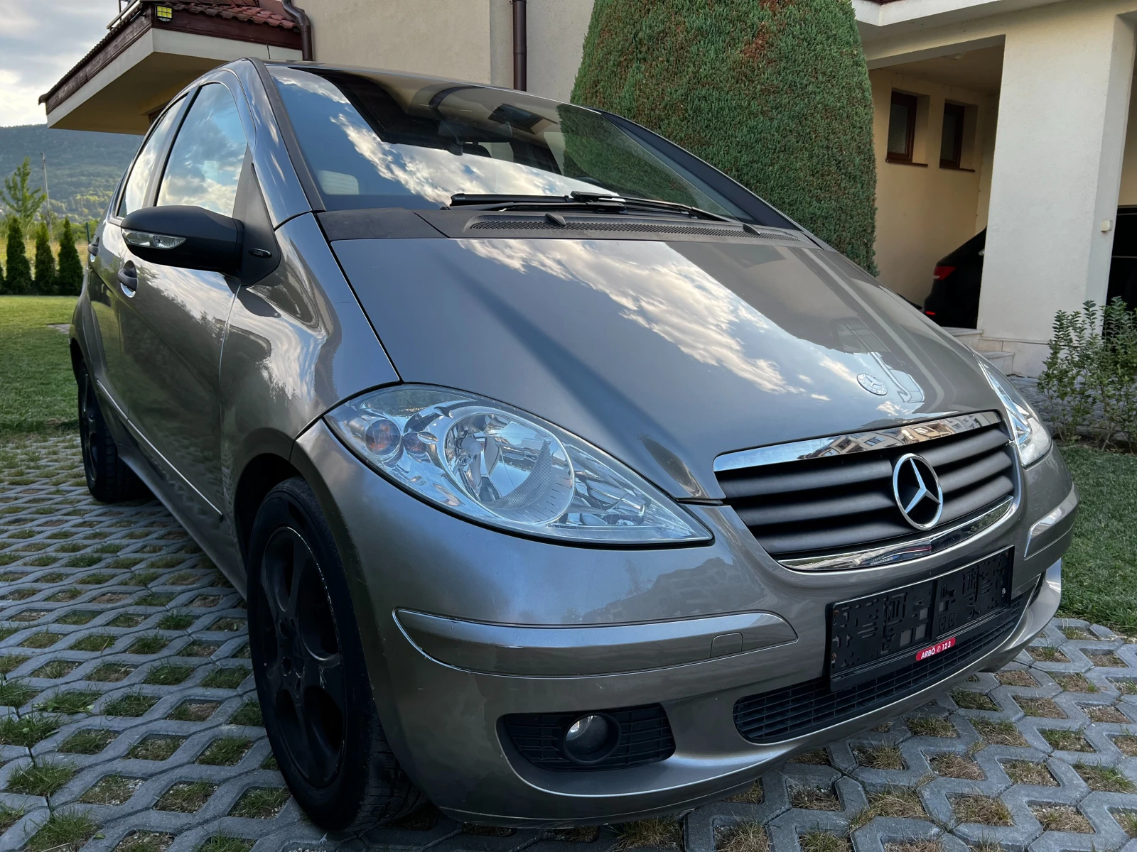 Mercedes-Benz A 180, снимка 3 - Автомобили и джипове - 54690674