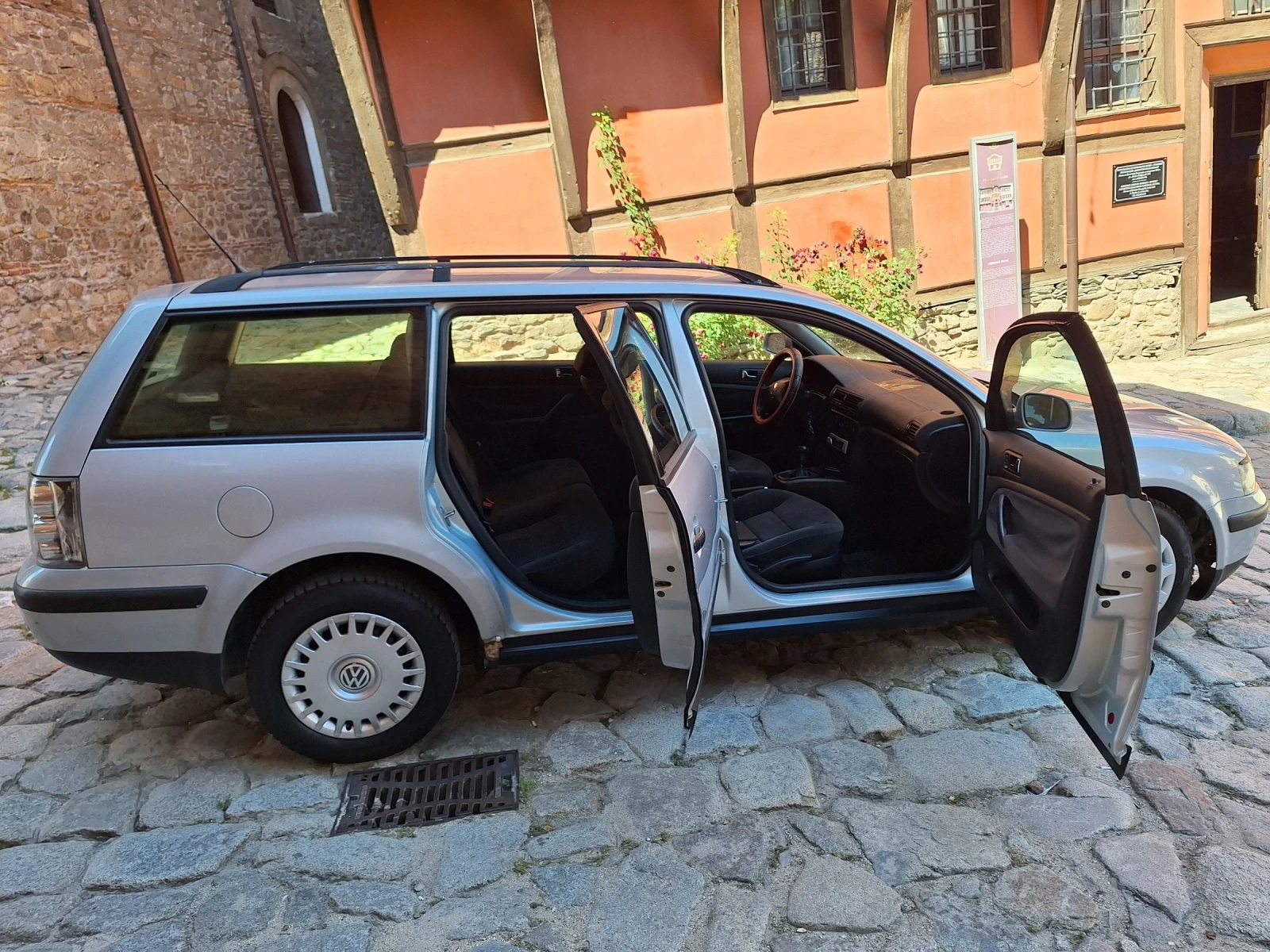 VW Passat 1.6 газ бензин климатик , снимка 13 - Автомобили и джипове - 54855749