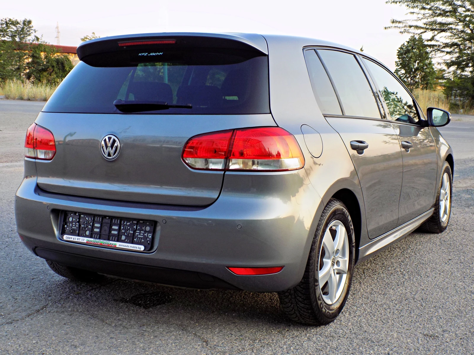 VW Golf 1.2T/КЛИМАТРОНИК/NAVi/ПАРКТРОНИК/ПОДГРЕВ/R Line, снимка 4 - Автомобили и джипове - 55182825