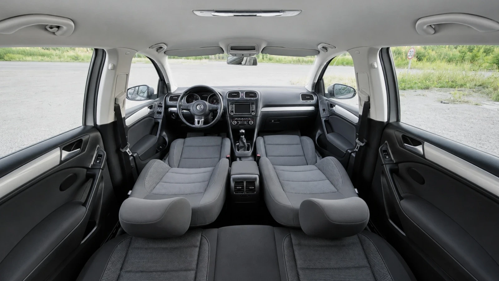 VW Golf 1.2T/КЛИМАТРОНИК/NAVi/ПАРКТРОНИК/ПОДГРЕВ/R Line, снимка 8 - Автомобили и джипове - 55182825
