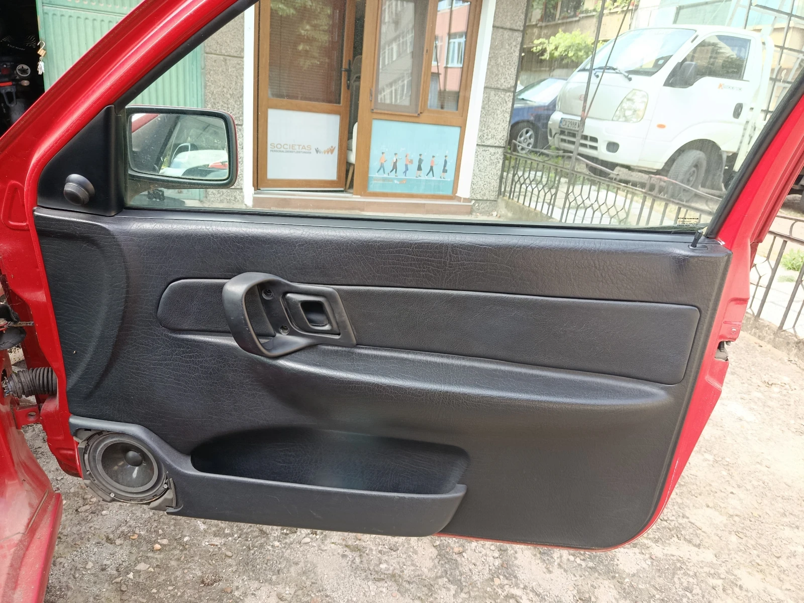 Seat Ibiza 1.8 16V ADL, снимка 9 - Автомобили и джипове - 55247624