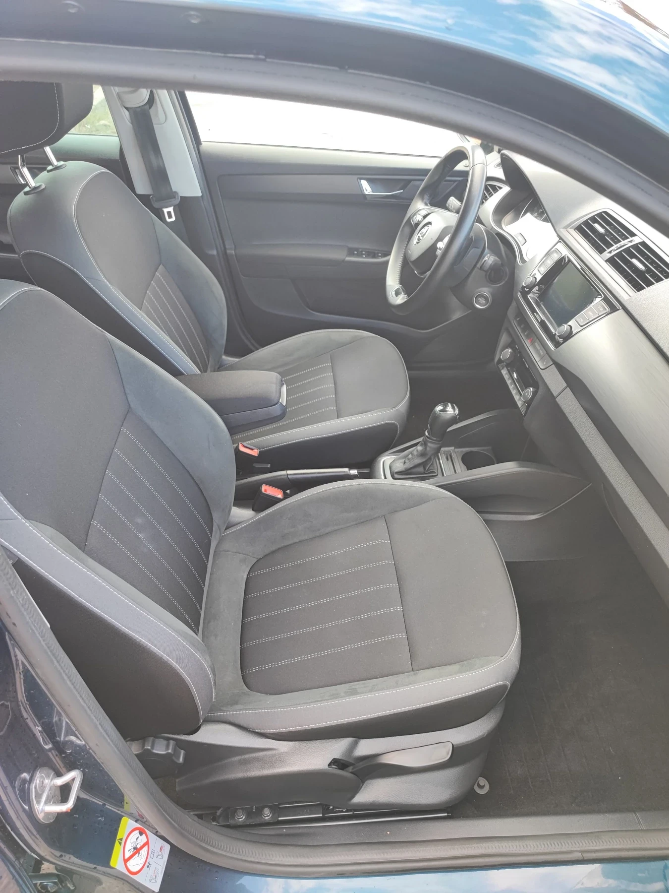 Skoda Fabia, снимка 13 - Автомобили и джипове - 56249007