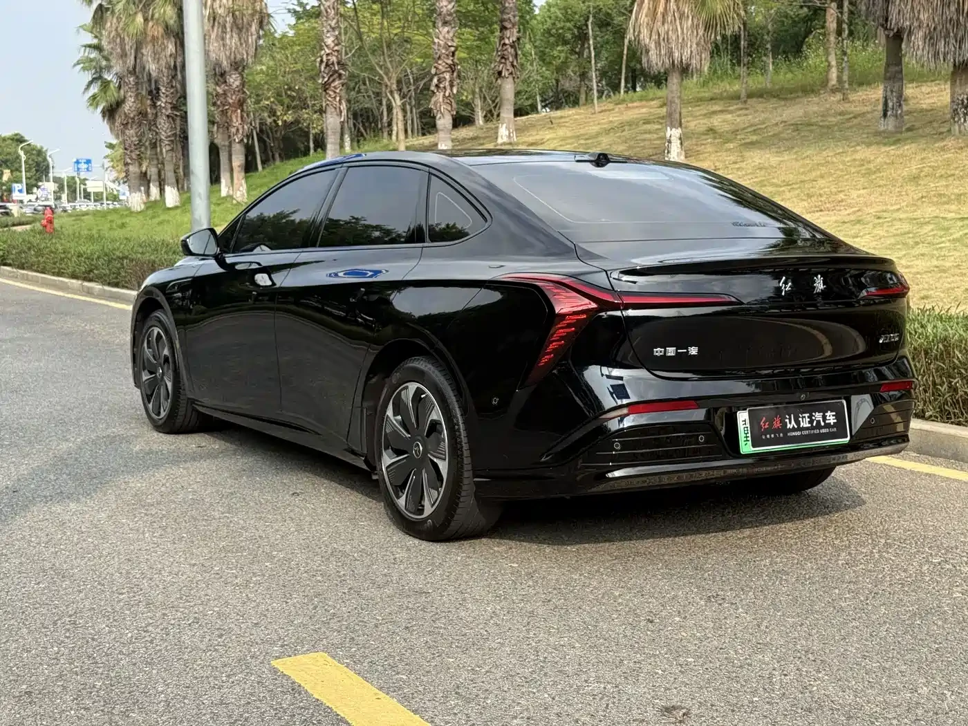 HongQi H5 Tiangong 05 2025 550 Smart Selection | Mobile.bg � ����������� 2
