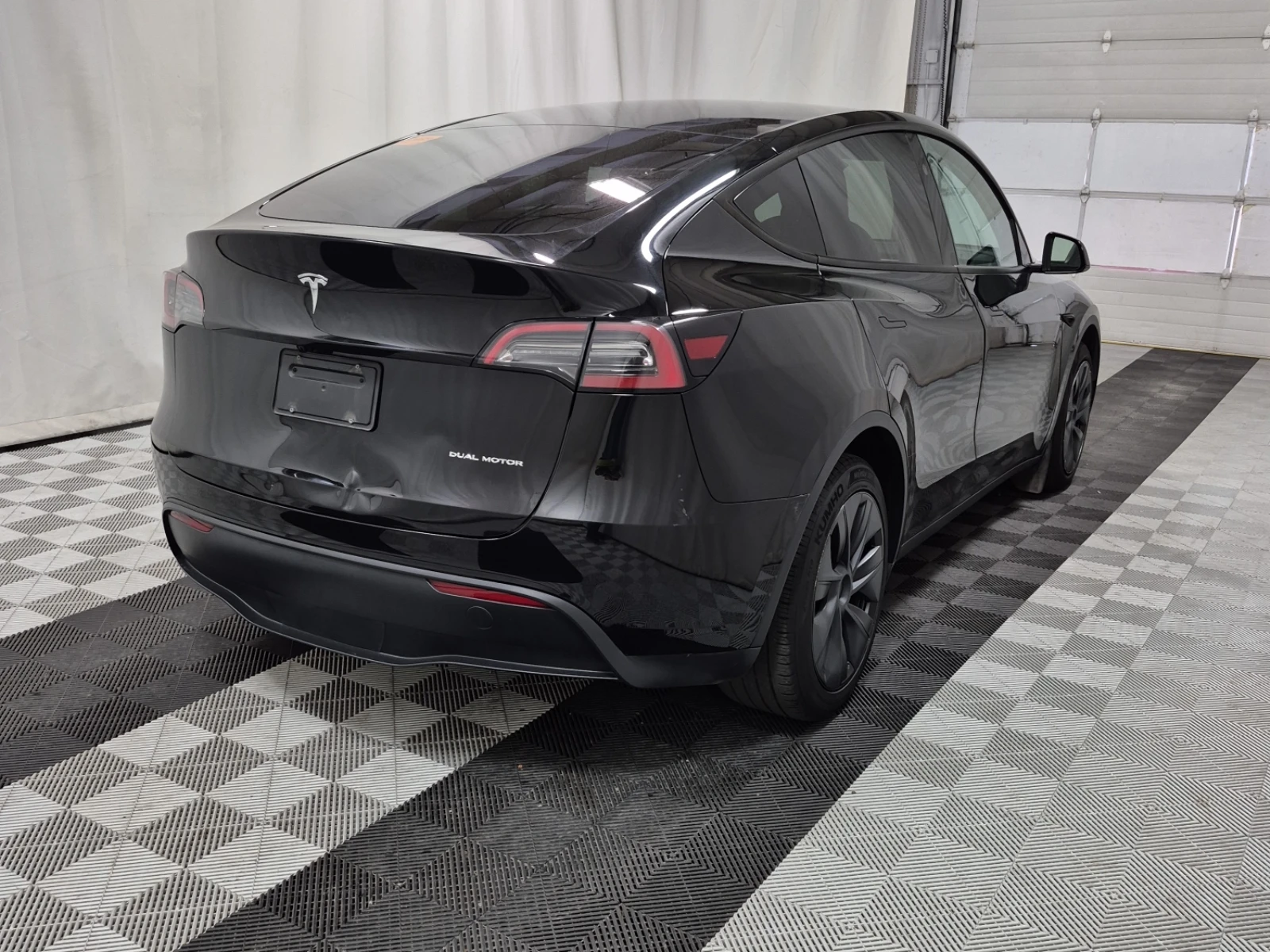 Tesla Model Y LONG RANGE, снимка 3 - Автомобили и джипове - 56716078