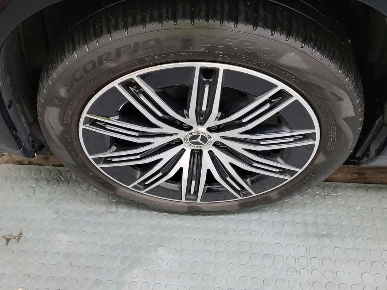 Mercedes-Benz EQS, снимка 4 - Автомобили и джипове - 56730427