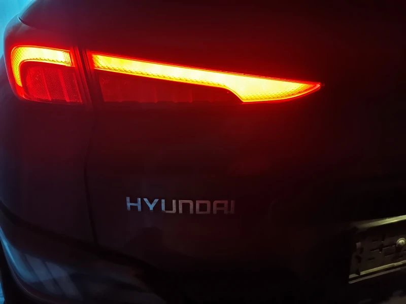 Hyundai Kona VERTEX, снимка 8 - Автомобили и джипове - 48230963