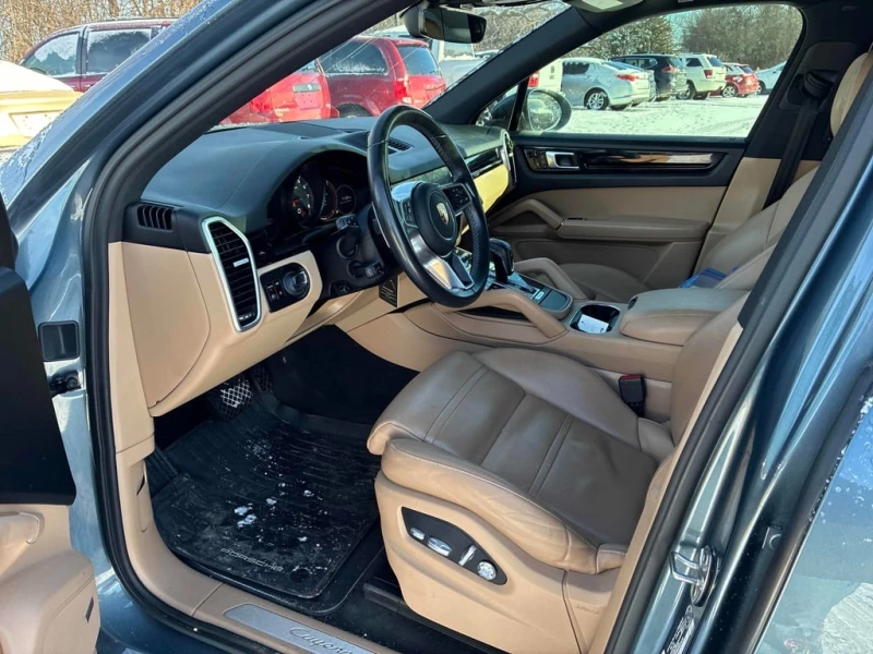 Porsche Cayenne 2019 AWD * БЕЗ ПЪРВОНАЧАЛНА ВНОСКА* , снимка 7 - Автомобили и джипове - 52705540