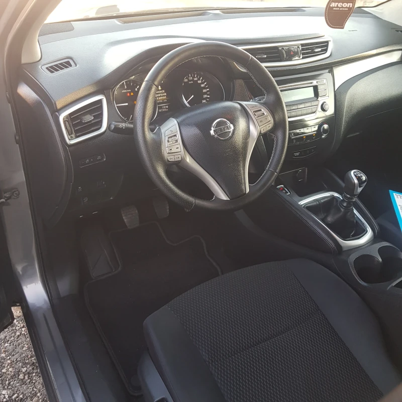 Nissan Qashqai 1.5 DCI, снимка 6 - Автомобили и джипове - 52831136