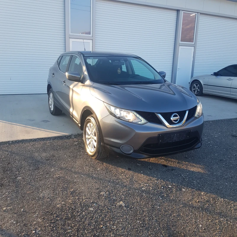 Nissan Qashqai 1.5 DCI, снимка 11 - Автомобили и джипове - 52831136