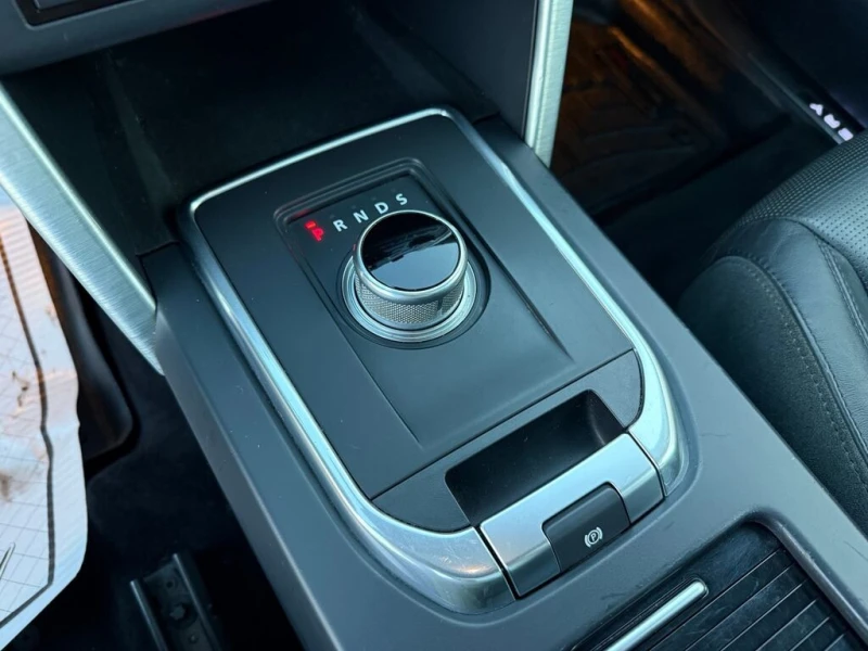 Land Rover Discovery Sport * 4WD 4dr HSE LUXURY * CARFAX * ЦЕНА ДО БГ, снимка 12 - Автомобили и джипове - 52866330