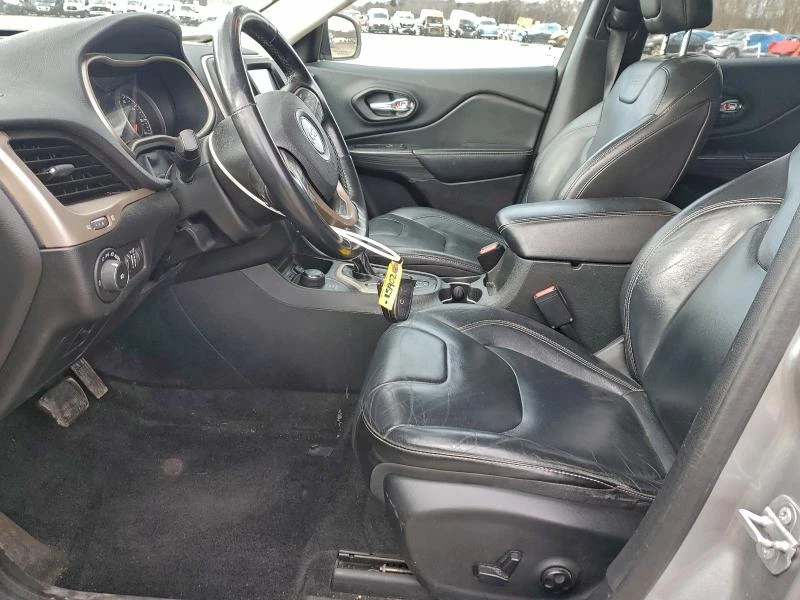 Jeep Cherokee 3.2L 6 4x4 w/Front Whl Drv, снимка 10 - Автомобили и джипове - 52801969