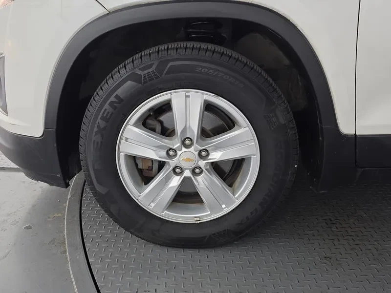 Chevrolet Trax 1.4, снимка 5 - Автомобили и джипове - 54327786