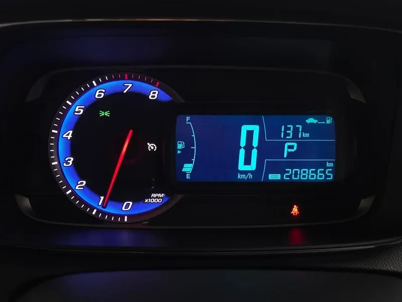 Chevrolet Trax 1.4, снимка 8 - Автомобили и джипове - 54327786