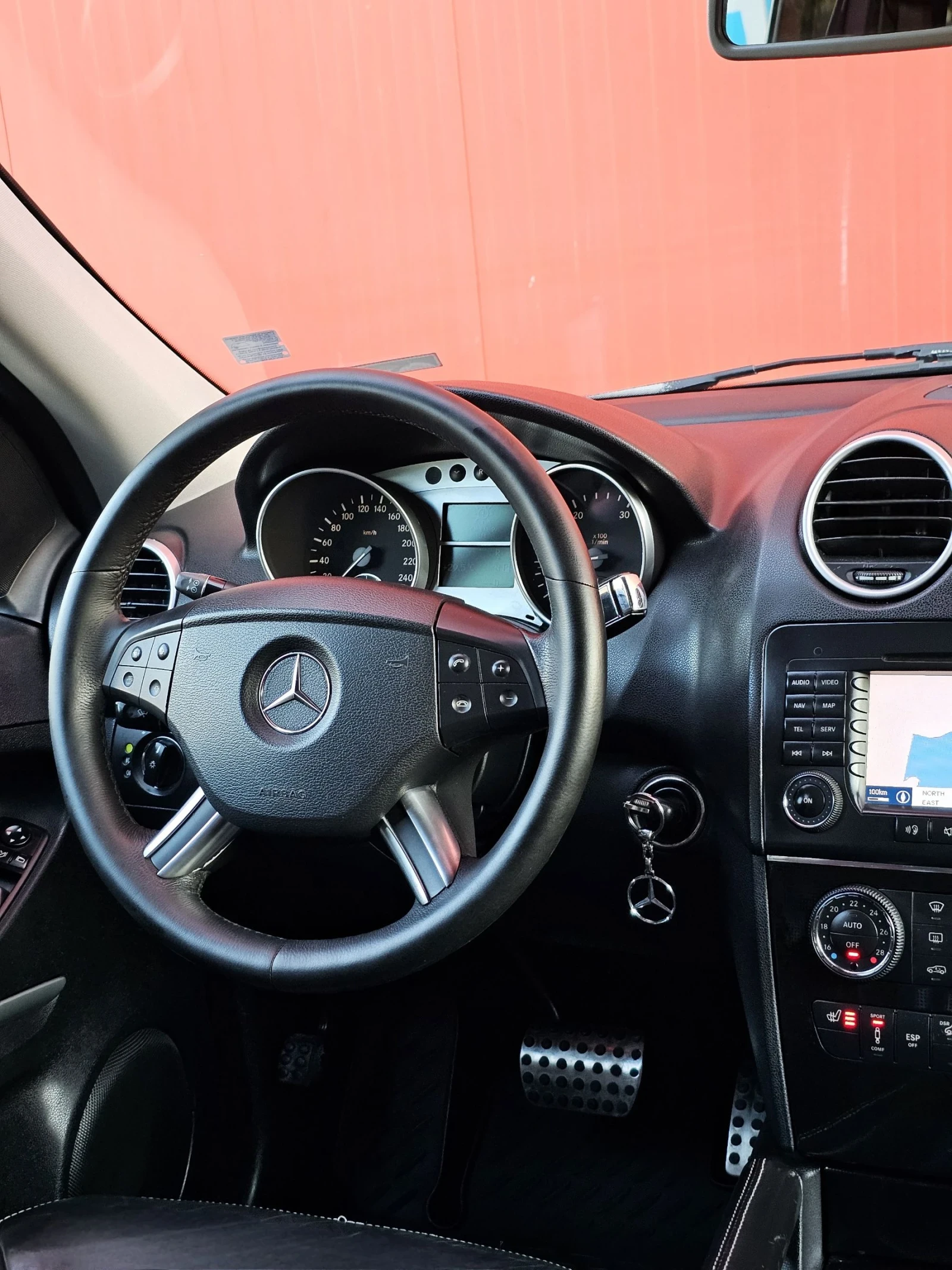Mercedes-Benz ML 320 Регистриран всичко платено - изображение 9