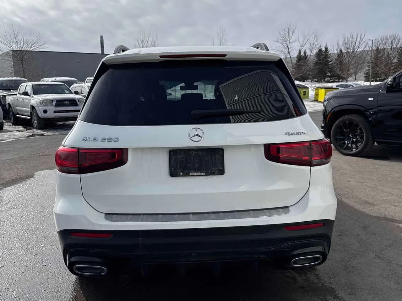 Mercedes-Benz GLB * 250 * CAMERA , DISTRONIC, снимка 4 - Автомобили и джипове - 53739775