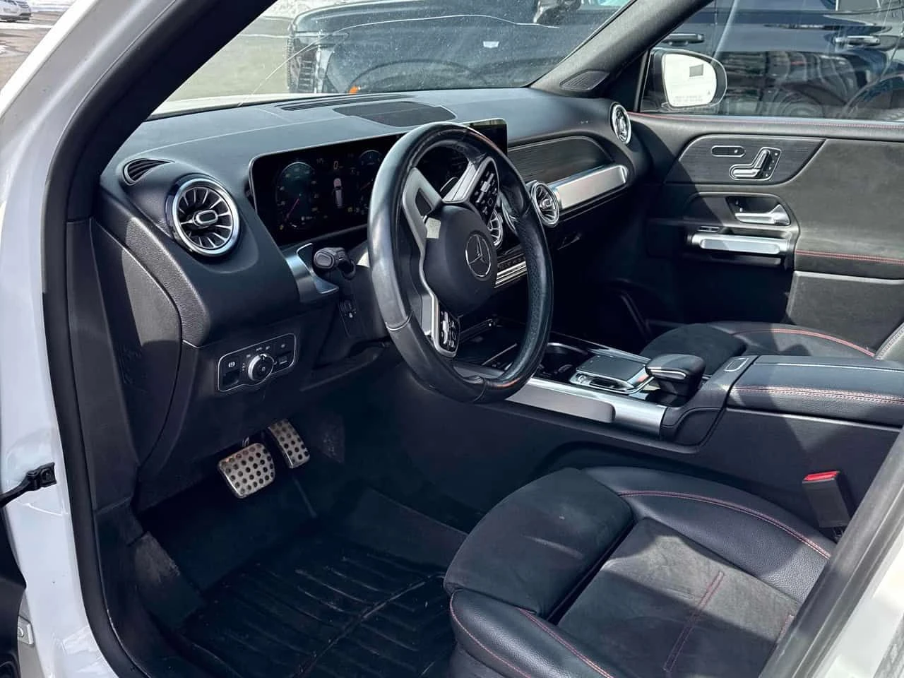 Mercedes-Benz GLB * 250 * CAMERA , DISTRONIC, снимка 5 - Автомобили и джипове - 53739775