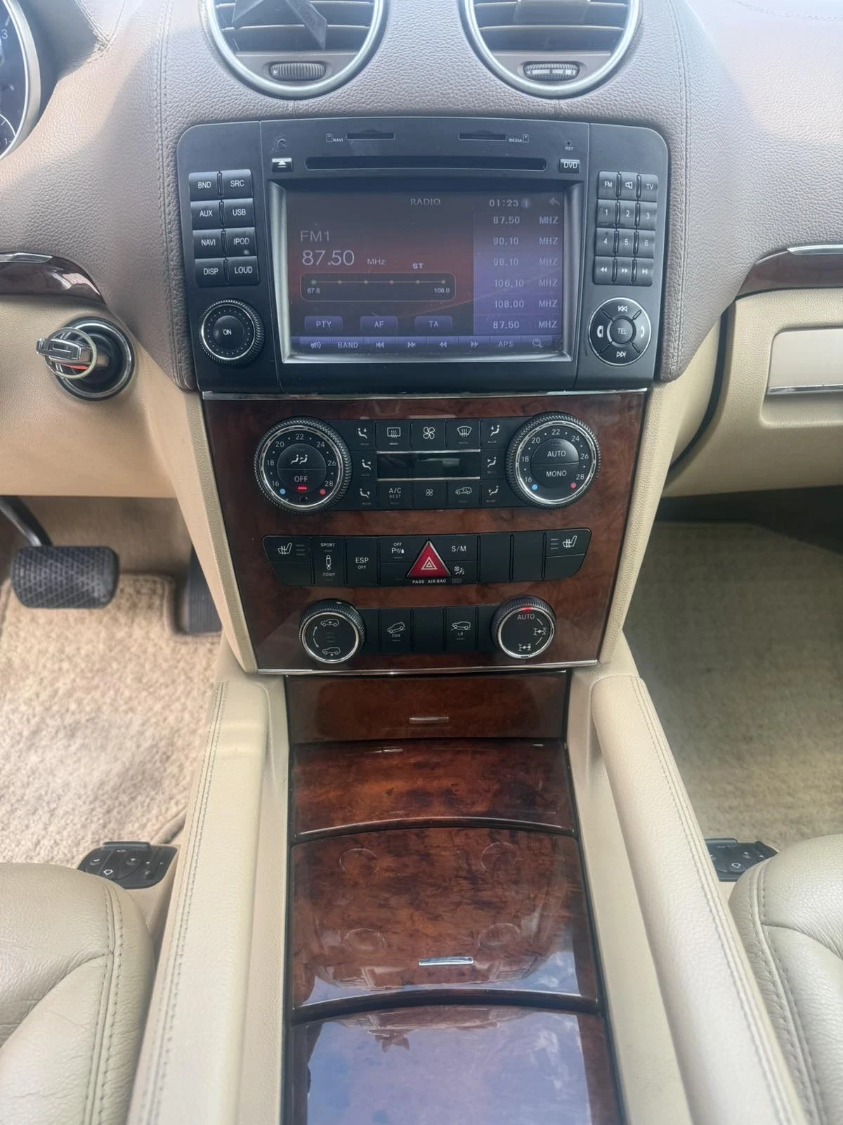 Mercedes-Benz GL 420 CDI 6+ 1 ТОП БАРТЕР ЛИЗИНГ, снимка 12 - Автомобили и джипове - 54780421