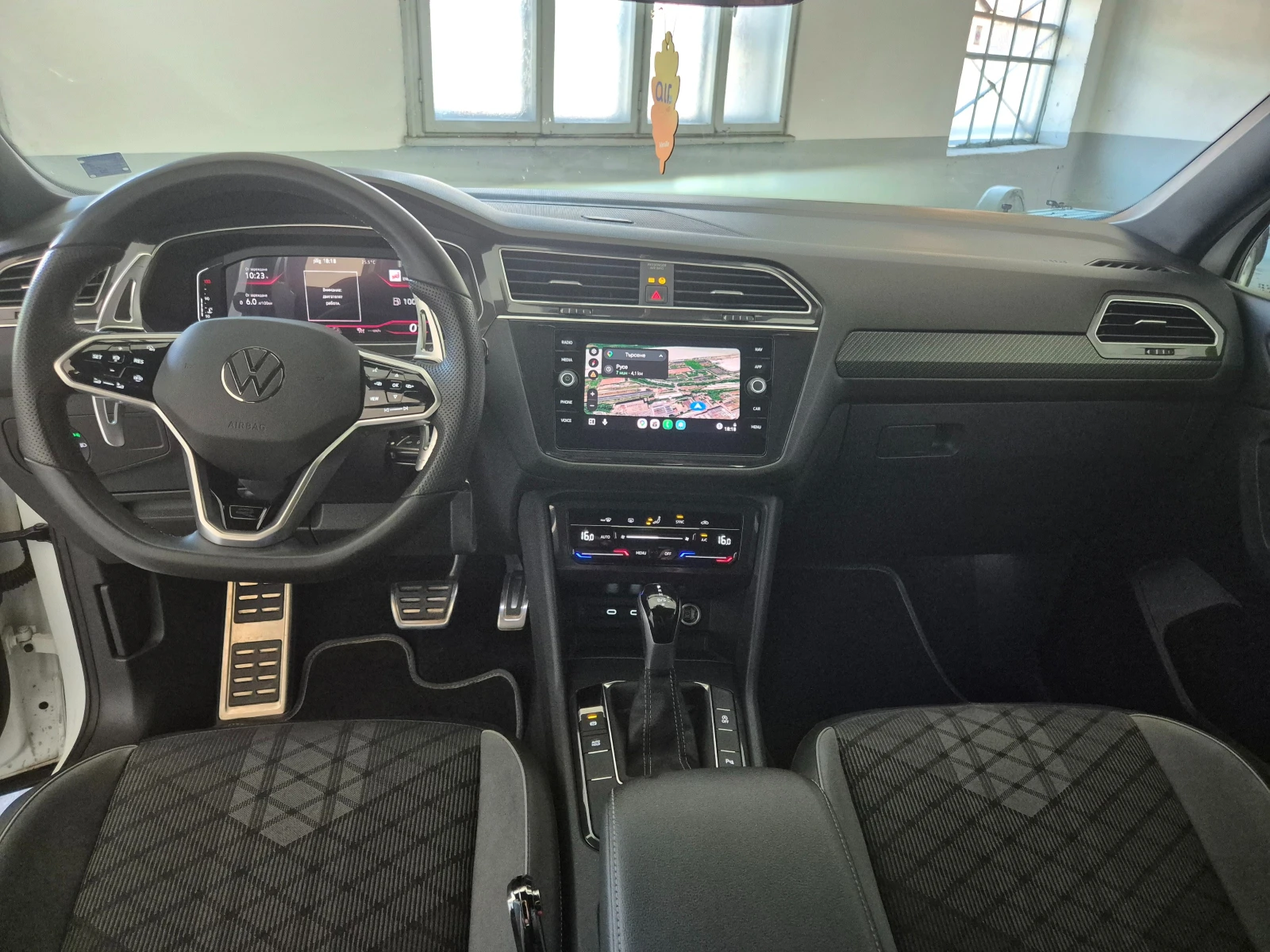 VW Tiguan Allspace R-LINE 7места, Гаранционен, снимка 10 - Автомобили и джипове - 55081794